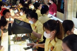 Giá vàng hôm nay, 5-3: Tiếp tục sụt giảm