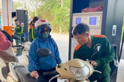 Giá xăng dầu hôm nay 5/3: Lên đỉnh, xăng dầu trong nước chiều nay tăng mạnh