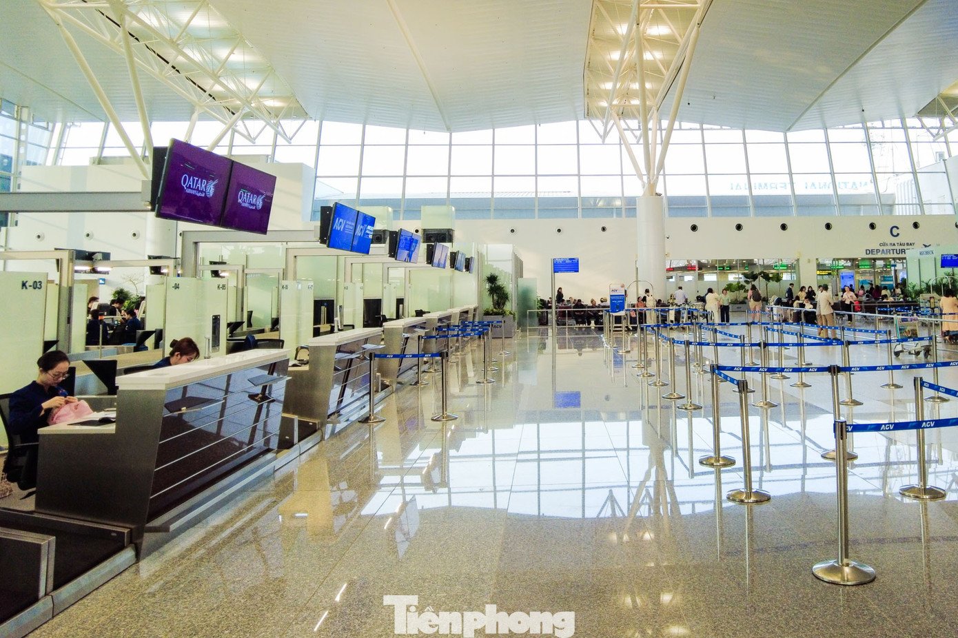 Cận cảnh máy bay 'nhà giàu' Trung Đông đang tránh chiến sự ở Nội Bài - 8