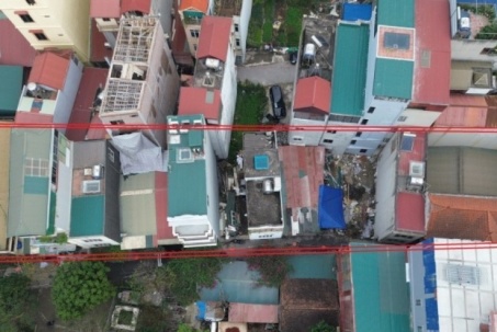 Hà Nội: Hy hữu 14 hộ dân có nhà, đất 'đè' lên một nửa phần đất của nhà bên cạnh