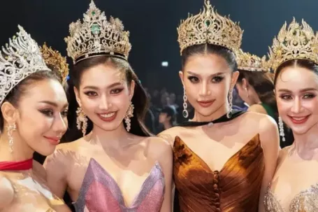 Thí sinh Hoa hậu Hòa bình Thái Lan bị chỉ trích