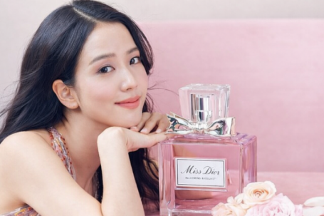 8 chai nước hoa giá dưới 2 triệu đồng thích hợp làm quà tặng 8/3