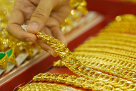 Chốt giá vàng hôm nay ngày 5/3 đảo chiều tăng mạnh