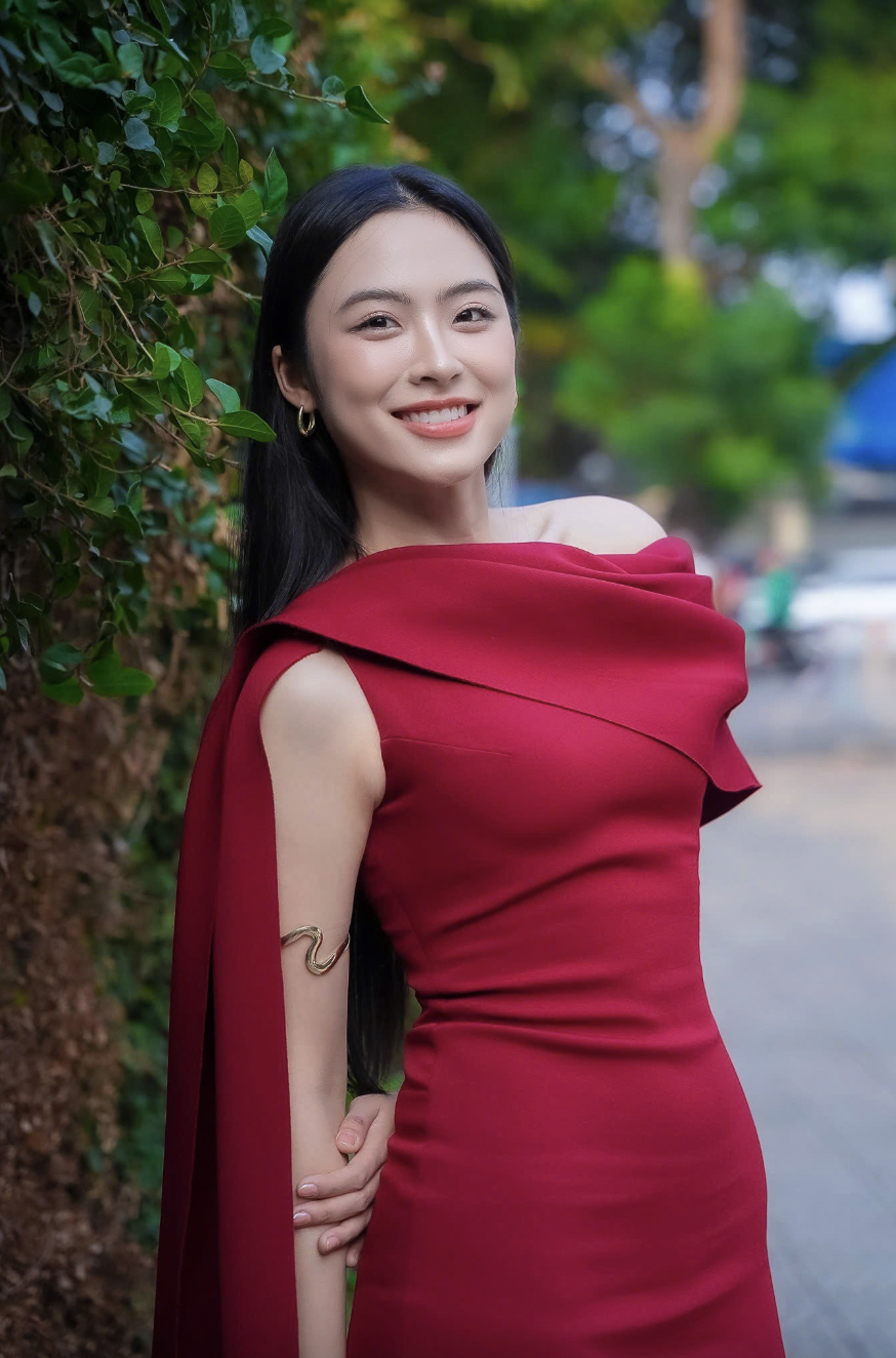 Có thể thấy Vân Nhi "có da có thịt", bầu bĩnh hơn so với sắc vóc mảnh mai trước đây.&nbsp;