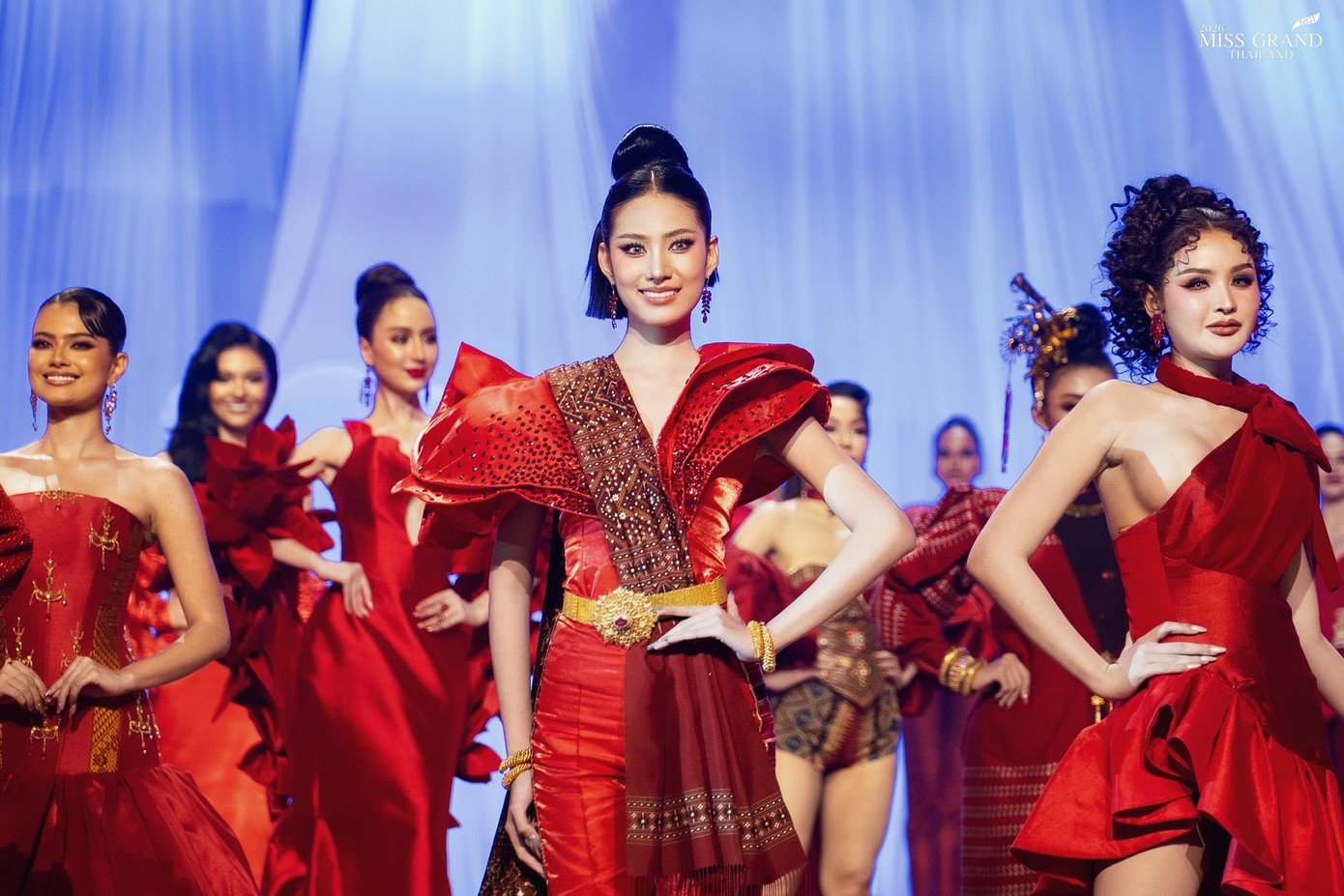 Thí sinh trình diễn ở sự kiện.