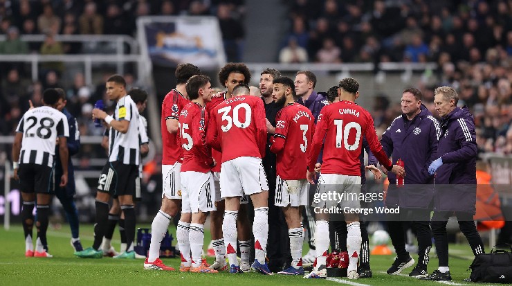 Michael Carrick được cho là phớt lờ các cầu thủ MU sau trận