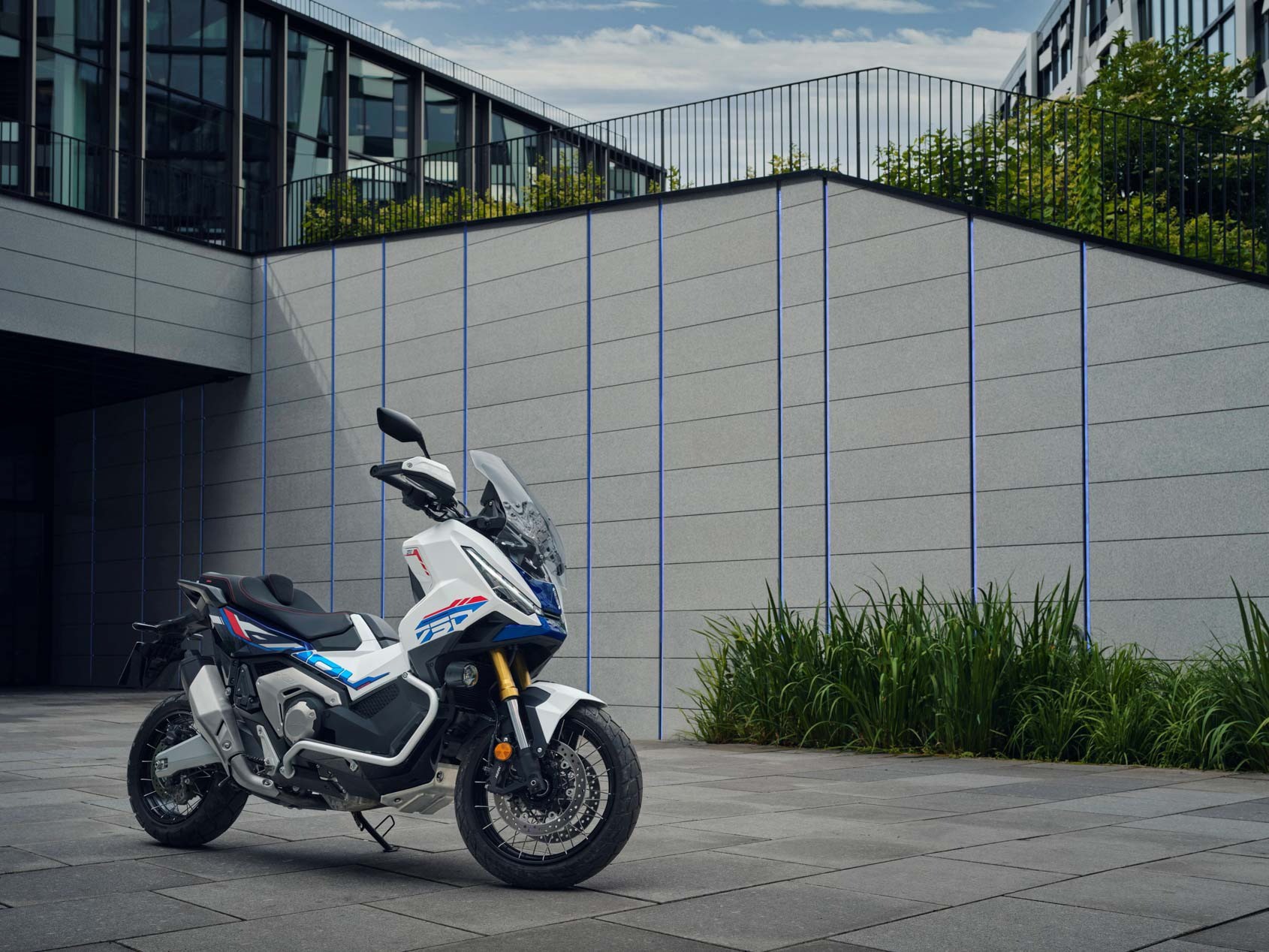 Xe ga mới của Honda đẹp hơn Vario và Air Blade, trang bị xịn lấn át SH - 4