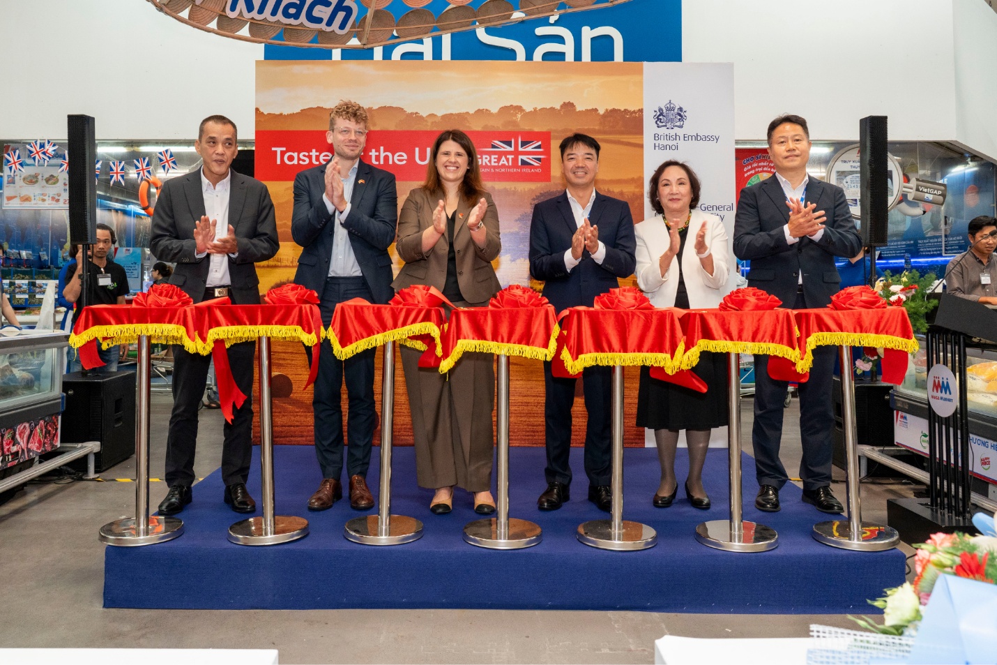 MM Mega Market Việt Nam (MMVN) phối hợp cùng Đại sứ quán Anh tại Hà Nội và Tổng Lãnh sự quán Anh tại TP.HCM tổ chức sự kiện “Taste of the UK”.