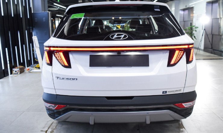 Soi bộ ba SUV đáng mua Honda CR-V, Hyundai Tucson và Mitsubishi Outlander - 8