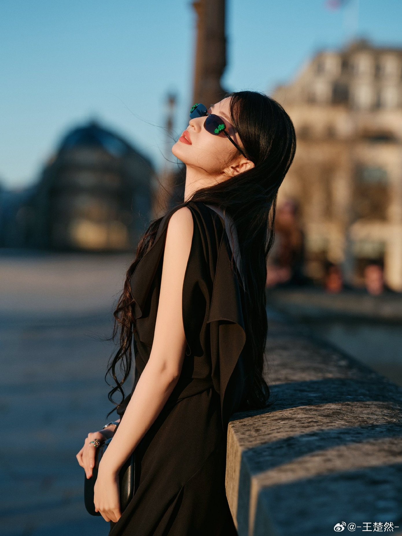Vì sao khán giả ngỡ ngàng khi Vương Sở Nhiên trở thành "nàng thơ" mới của Dior? - 5