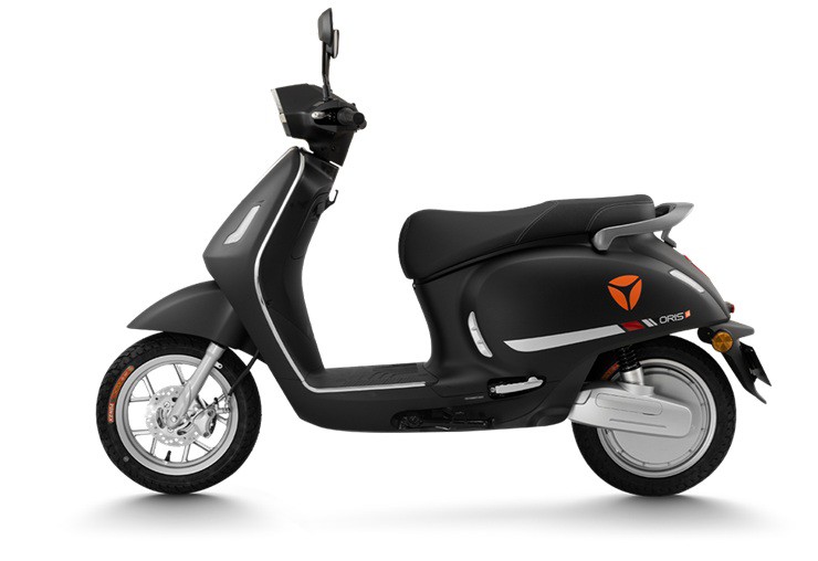 Xe máy điện - món quà thiết thực tặng chị em dịp 8/3 - 4