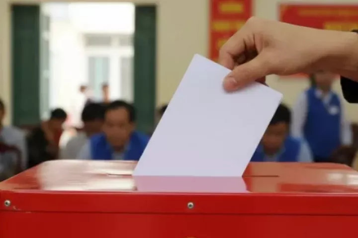 Người lao động ngoại tỉnh ở thành phố có phải về quê để bỏ phiếu bầu cử?