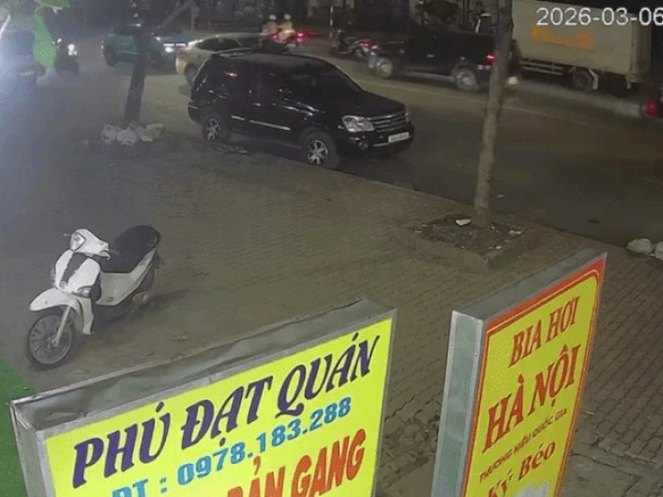 Hà Nội: Ô tô 'điên' gây tai nạn liên hoàn trên phố Nguyễn Chánh, nhiều người gặp nạn