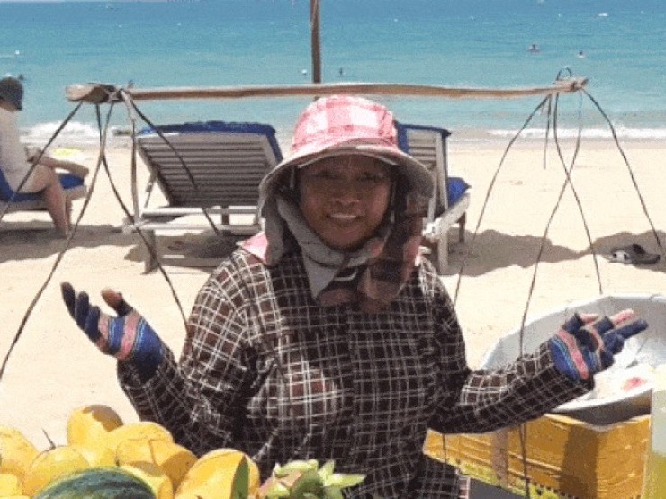 Người bán hàng rong ở Nha Trang gây sốt toàn cầu