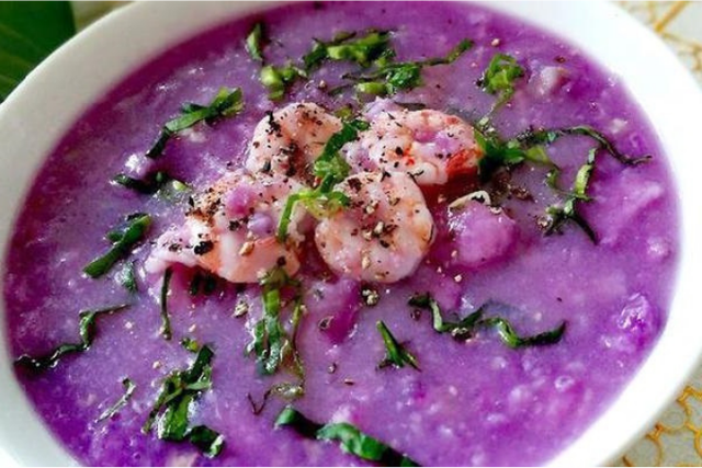 Khoai mỡ và tôm là những thực phẩm tốt cho sức khỏe người dùng, món canh khoai mỡ nấu tôm có vị ngọt thanh của thịt tôm thêm vị béo bùi của khoai mỡ giúp món ăn thêm thú vị hơn.