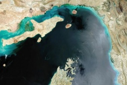 Iran bác bỏ thông tin đóng eo biển Hormuz