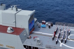 Nghi lễ đặc biệt của chiến hạm 016-Quang Trung khi qua đường xích đạo