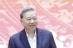 Công bố quyết định kiểm tra của Bộ Chính trị với Ban thường vụ Thành ủy Hà Nội