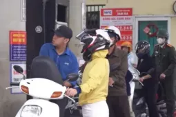 Phó Thủ tướng: Không để đứt gãy nguồn cung xăng dầu trong mọi tình huống