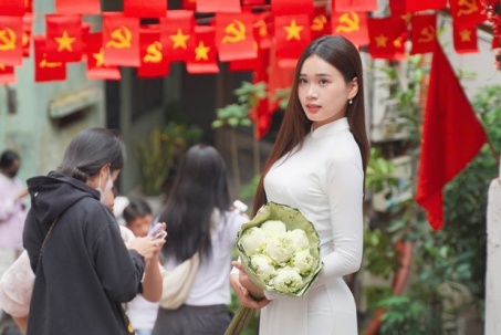 Bộ Nội vụ lên tiếng trước thông tin 'Giỗ Tổ và 30/4-1/5 được nghỉ 9 ngày'