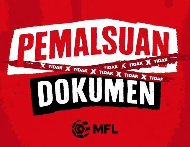 "Nói không với làm giả giấy tờ" - một áp phích do fan Malaysia tự làm có kèm logo của giải VĐQG Malaysia ở dưới