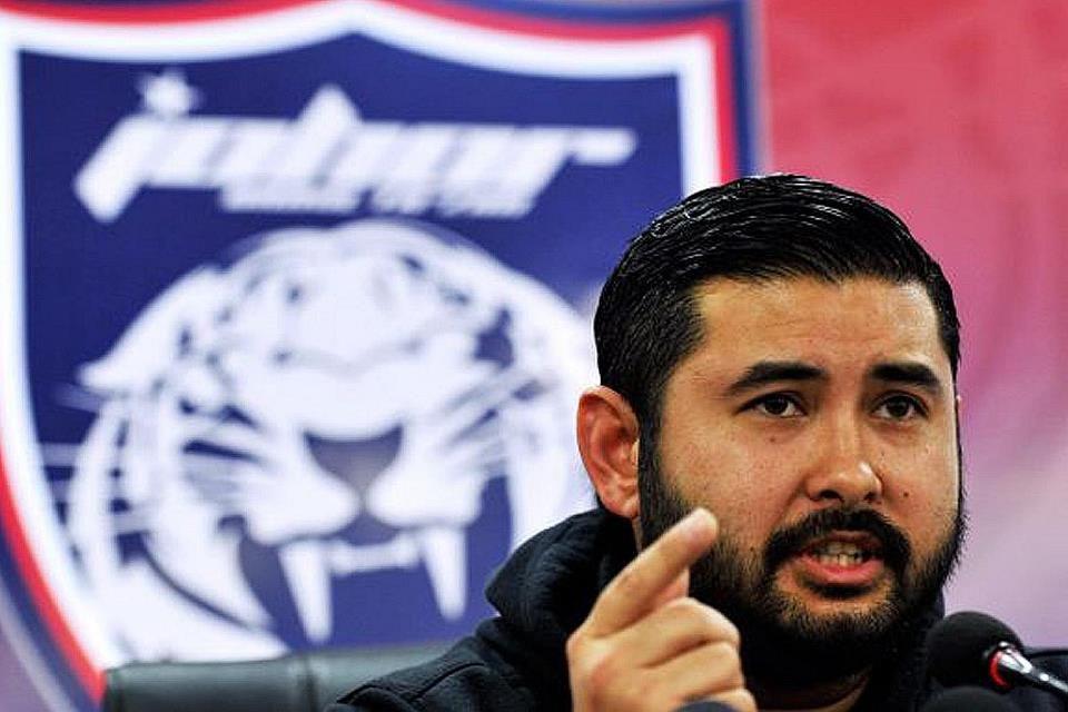 Thái&nbsp;tử Tunku Ismail Idris, chủ sở hữu CLB Johor Darul Ta'zim