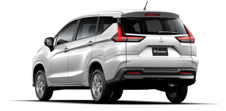 Điểm nhấn ở đuôi xe là cụm đèn hậu dạng T-Shape đặc trưng đồng bộ với thiết kế đèn ban ngày phía trước.