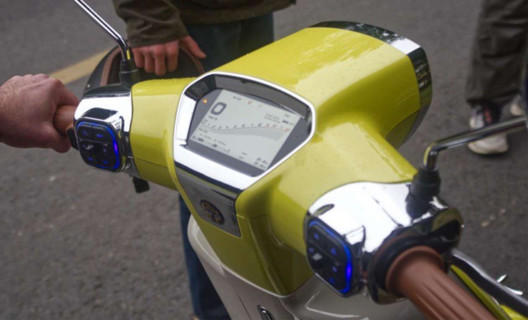 Xe ga cổ điển gây sốt với trang bị hiện đại thách thức Vespa, SH - 3