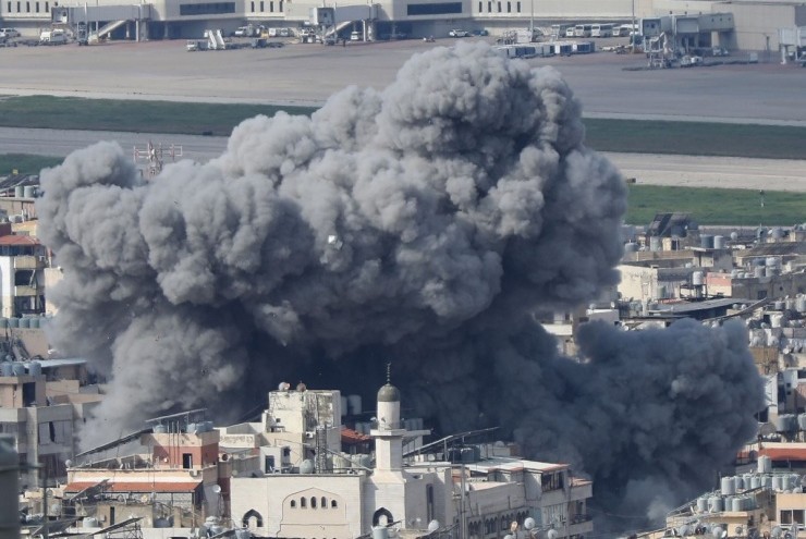 Iran phát động 3 đợt tấn công liên tiếp vào Israel trong đêm