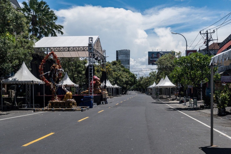 Đường phố vắng lặng trong lễ đón năm mới độc đáo của người Bali.