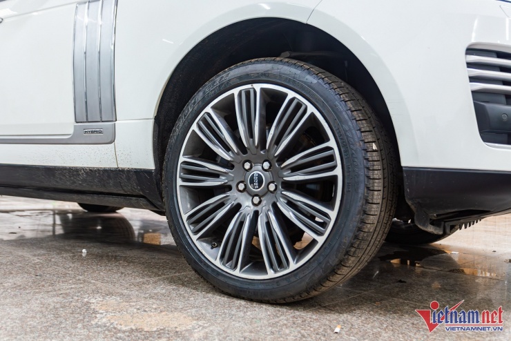 Độ xe sang Range Rover biển số 5678 đời 2015 lên 2022, chủ xe tốn gần nửa tỷ - 9