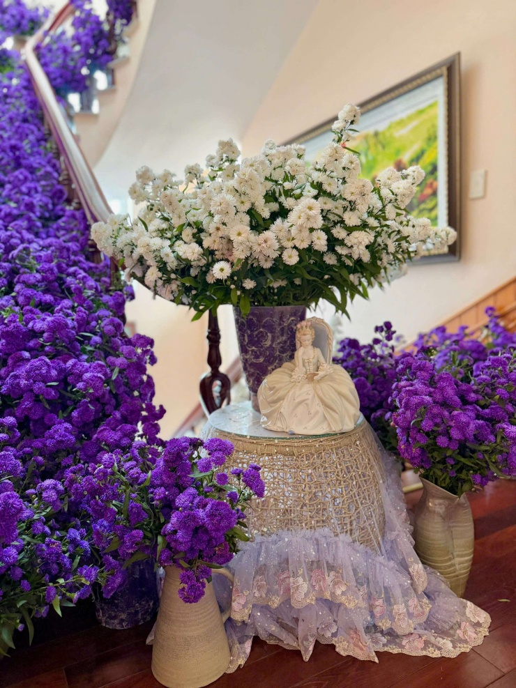 Hoa thạch thảo trắng kép đẹp tựa những cục bông. Ảnh: NVCC