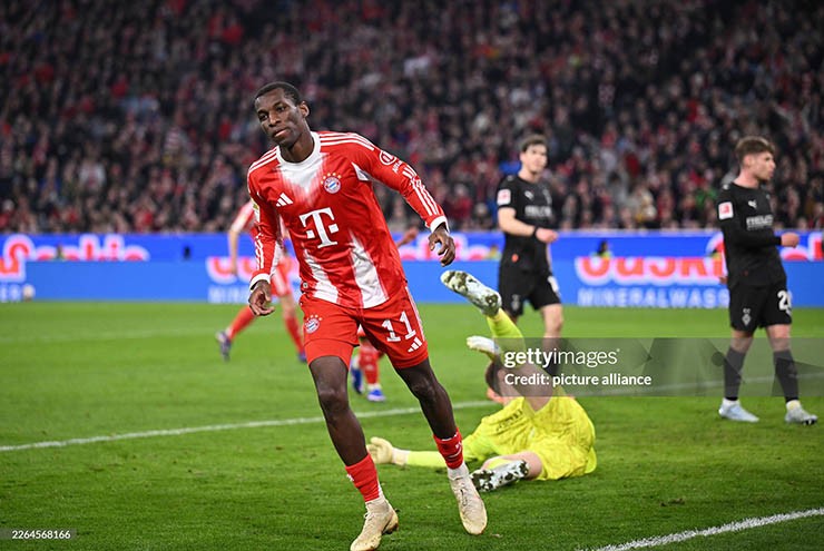 Video bóng đá Bayern Munich - Monchengladbach: Uy lực "Hùm xám", rực rỡ Jackson (Bundesliga)