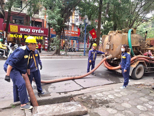 Chị Đức cảm thấy yêu công việc của mình. Ảnh: Quỳnh Mai.