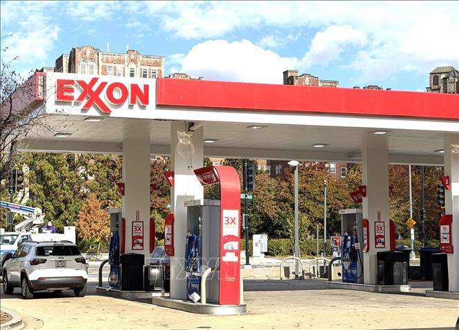 Một cây xăng tại thủ đô Washington D.C (Mỹ). Ảnh: TTXVN