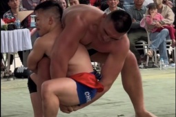 Thể thao - "Quỷ lùn" Hồng Sơn 60kg vật với Hiếu "Khổng lồ" 130kg, ngỡ ngàng kết quả