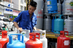 Doanh nghiệp xăng dầu, gas xoay đủ cách, cam kết đáp ứng nhu cầu khách hàng