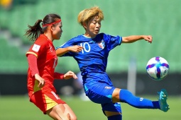 HLV Mai Đức Chung lý giải ĐT nữ Việt Nam thua trận vì mất tập trung, nắng nóng