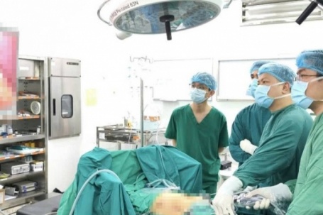 Nang gan gần 9 cm suýt vỡ vì chủ quan không điều trị