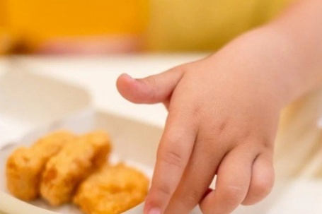 Nạp quá nhiều những món ăn này, trẻ dễ "tăng động"