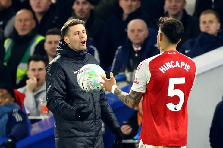 Hurzeler chỉ trích gay gắt cách chơi&nbsp;của Arsenal