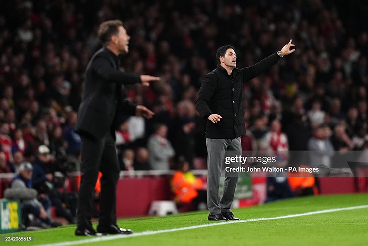 Arteta nhiều lần thừa nhận ông học hỏi rất nhiều từ Diego Simeone