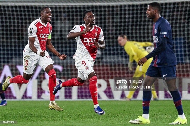 PSG "phơi áo" trước Monaco ngay trên sân nhà