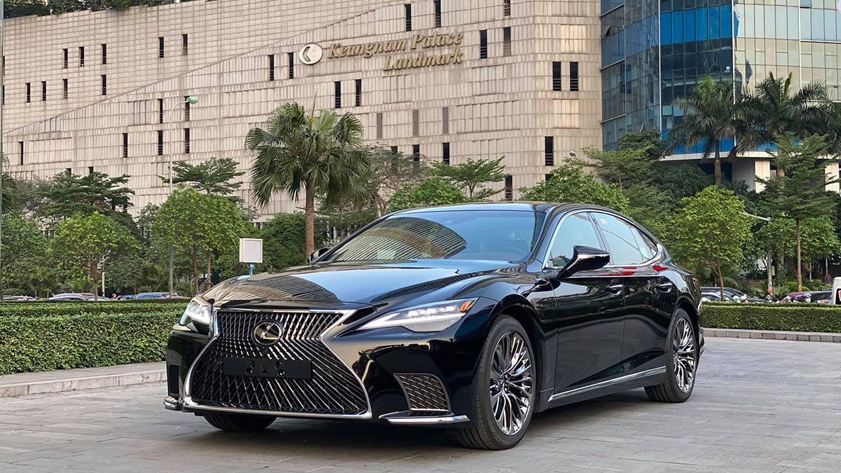 Lexus điều chỉnh giá bán hàng loạt xe hybrid tại Việt Nam - 2