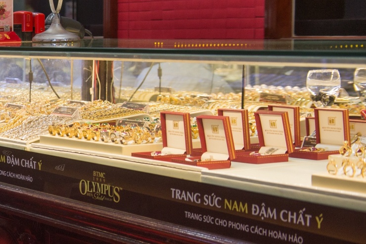 Giá vàng ít biến động. Ảnh: Thạch Thảo