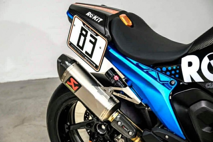 BMW R 1300 R Superhooligan ra mắt lấy cảm hứng từ Daytona - 5