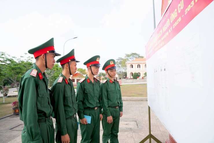 Hơn 2.000 cử tri đặc khu Thổ Châu đi bầu cử sớm - 2