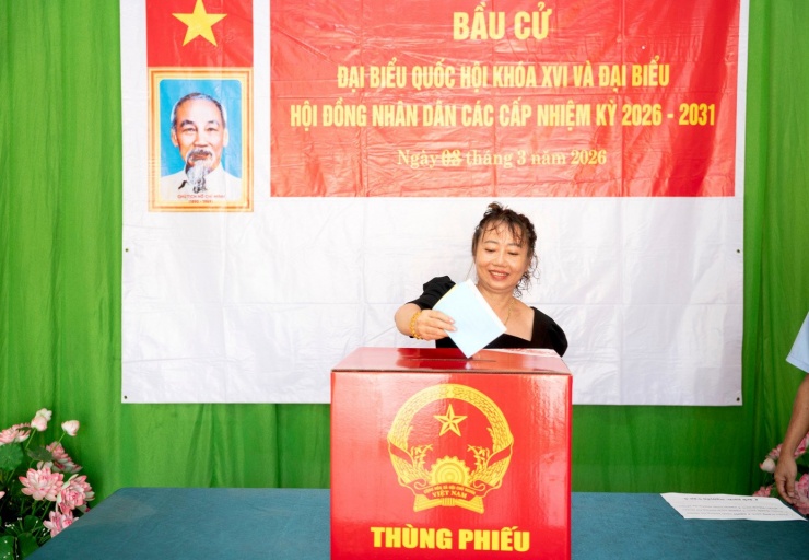 Hơn 2.000 cử tri đặc khu Thổ Châu đi bầu cử sớm - 9