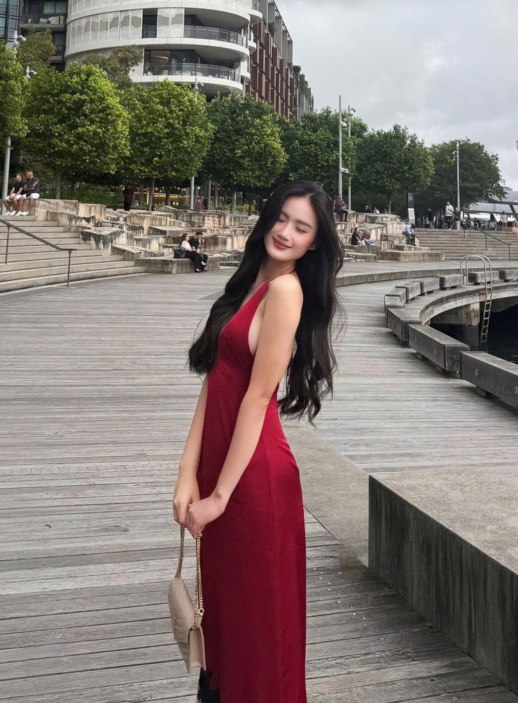 Những cập nhật mới nhất của Ý Nhi nhanh chóng nhận được sự quan tâm từ fan sắc đẹp.