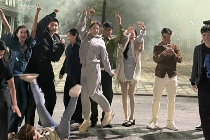 Bạn trai Hòa Minzy thường tụ tập, hợp 'nhậu' với cầu thủ Văn Toàn